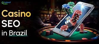 Filipino player making a GCash deposit on phfun login mobile app